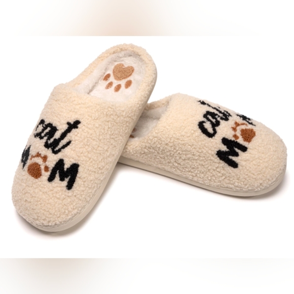 Cat mom slippers - Picture 2 of 2